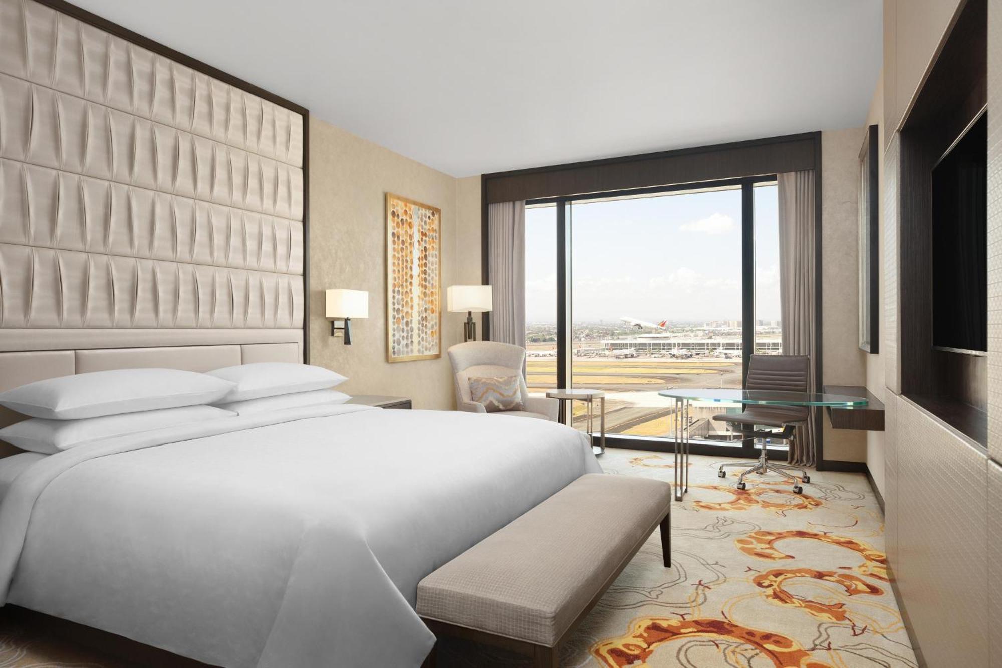 Sheraton Manila Hotel At Newport World Resorts Пасай Екстериор снимка